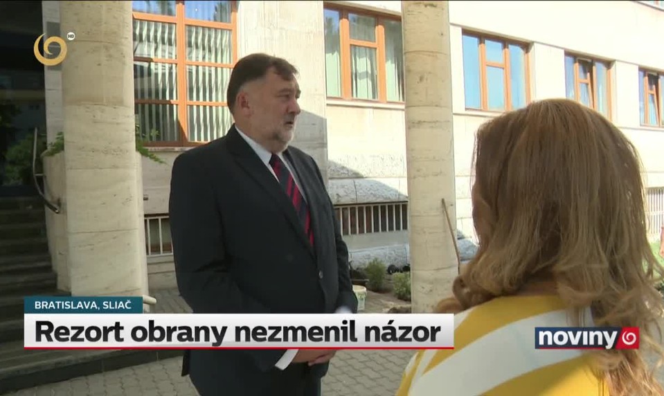 Rezort obrany nezmenil názor