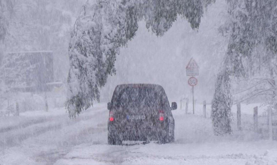 Sneh pokryl mnohé oblasti, Slovensko len okrajom