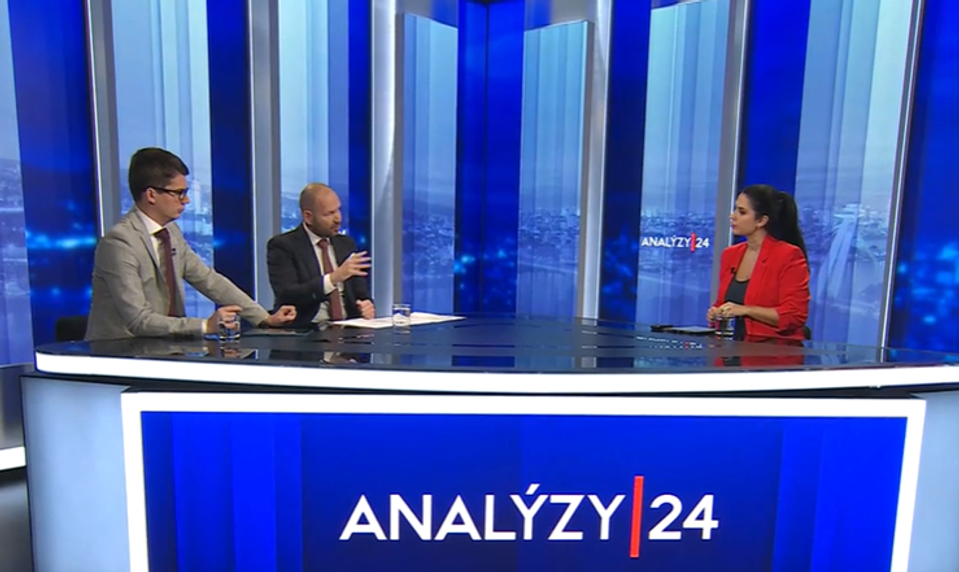 Americký Fed končí so sprísňovaním menovej politiky. Ako na to reaguje eurozóna?