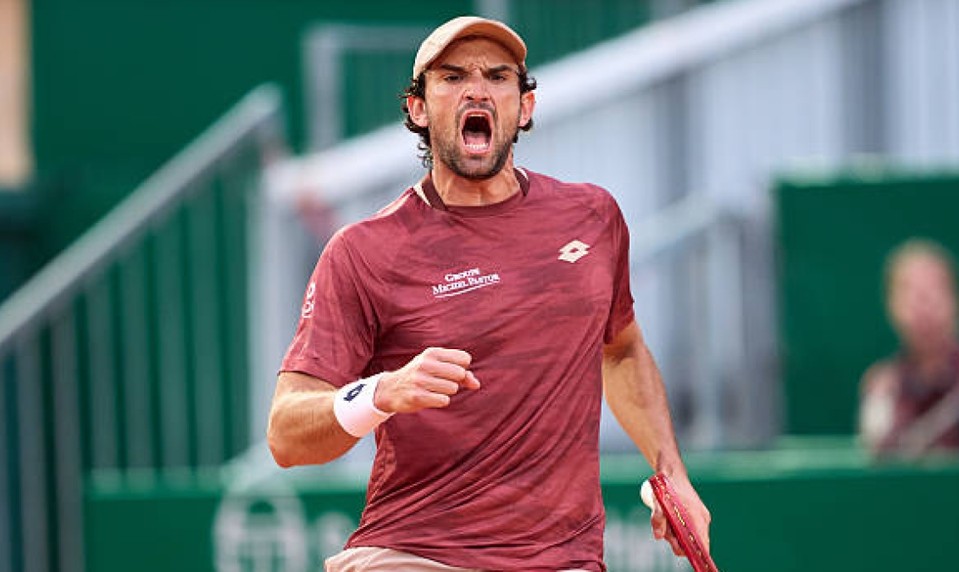 Monačan VACHEROT senzačne postúpil na domácom turnaji do semifinále