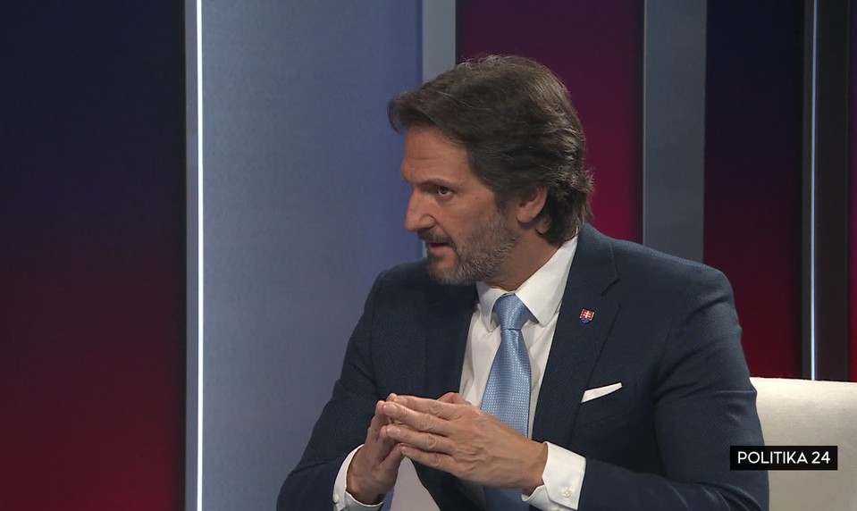 Kaliňák v Politika 24: Proti dronovým hrozbám sa budeme brániť aj slovenskými technológiami