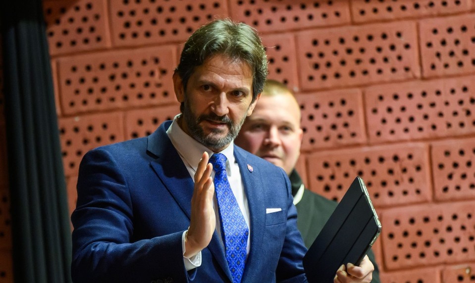 Kaliňák nevylučuje podporu návrhu SNS na zníženie trestov za extrémizmus