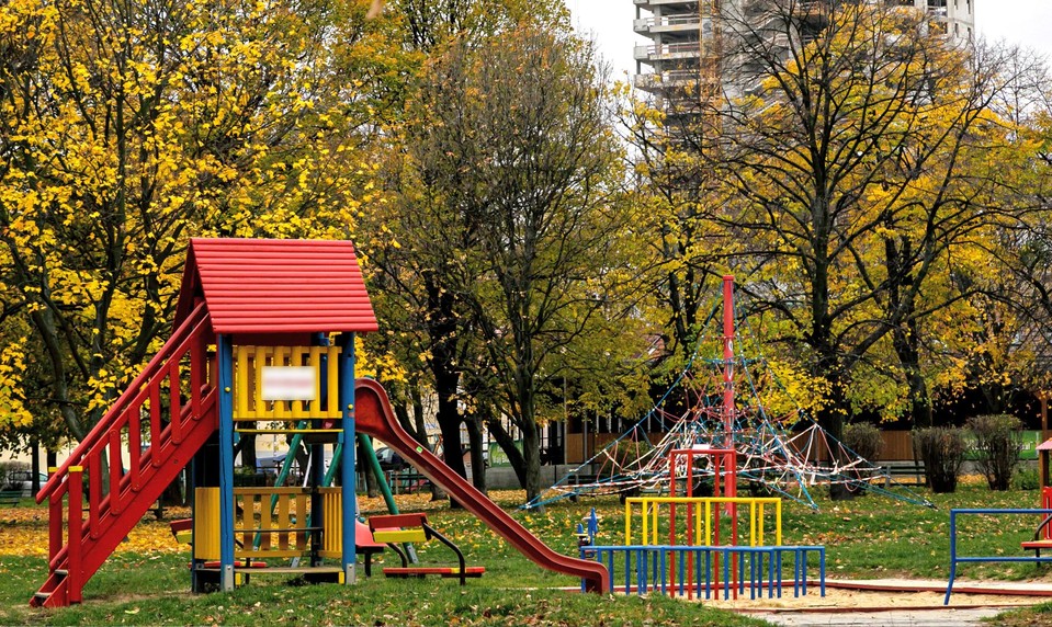 Tragédia na detskom ihrisku: Zrútenie pergoly zabilo 10-ročné dievča