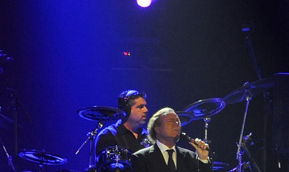 Spevák Julio Iglesias podľa médií čelí podozreniu zo sexuálneho napadnutia