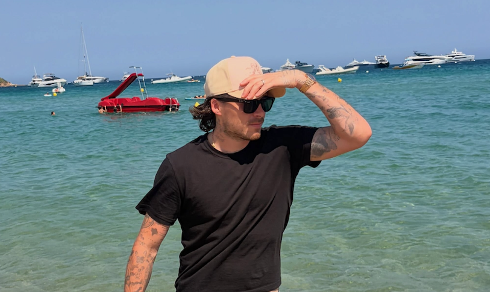 Zošalel?! Mladý Beckham bez hanby predviedol nechutný až nepredstaviteľný kúsok!