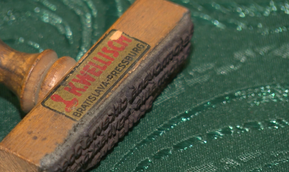 Krstné listy a pečiatka z kalvínskeho kostola pomáhali zachraňovať židovské rodiny