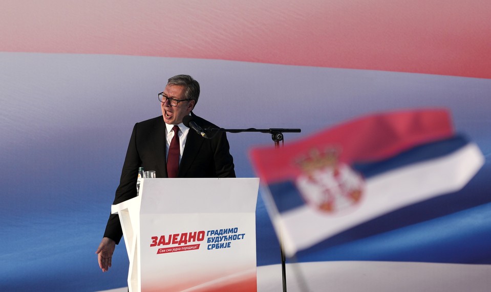Srbsko si zachová vzťahy s Ruskom, zároveň bude pokračovať na ceste do EÚ, tvrdí Vučič