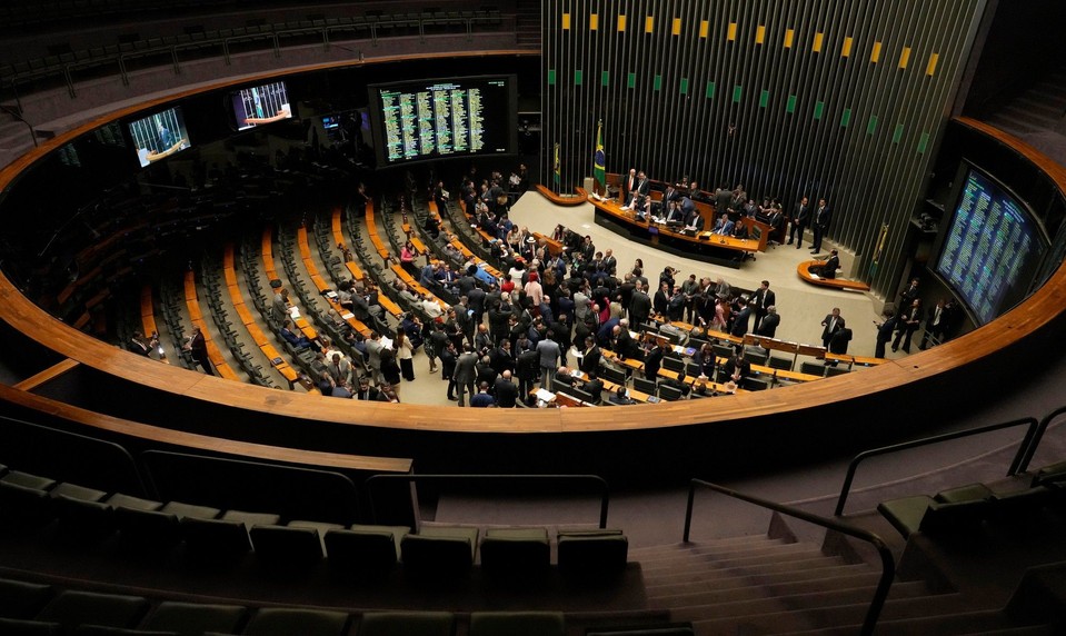 Len 2 minúty diskusie: Brazília sprísnila práva na interrupciu pre maloleté obete znásilnenia