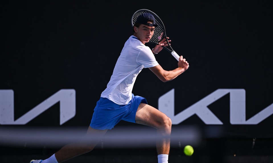 Slovenskí juniori na Australian Open ďalej