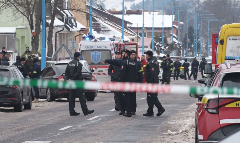 Polícia preverí každý detail. Na gymnáziu v Spišskej Starej Vsi zrekonštruujú vražedný útok