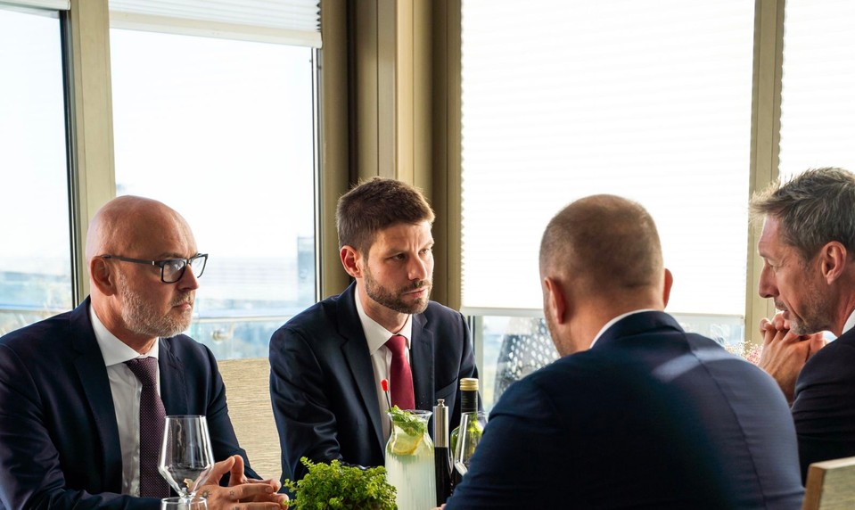 Opozičné strany spájajú sily: PS, KDH, SaS a Demokrati chcú spolupracovať na výmene vlády