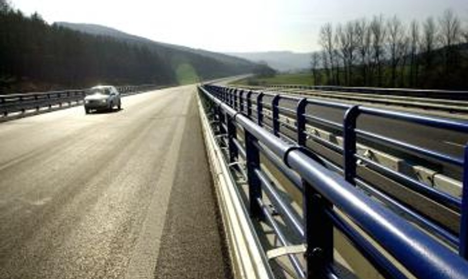 NDS začína s opravou R1 Badín – Sliač, zvýši tak bezpečnosť a životnosť vozovky