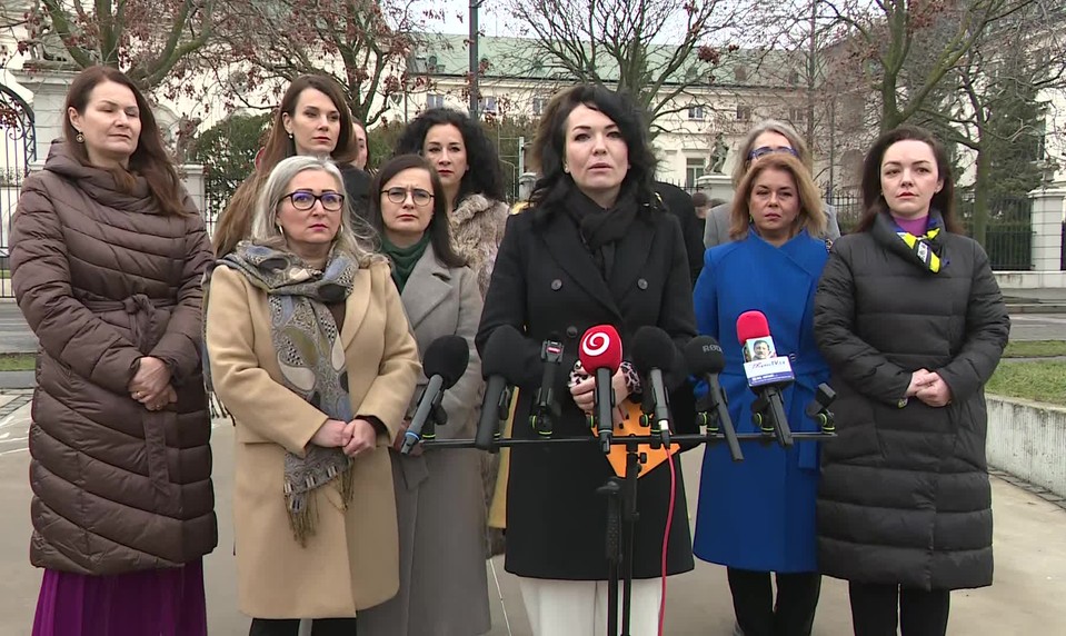 Tlačová beseda: Opozičná výzva premiérovi