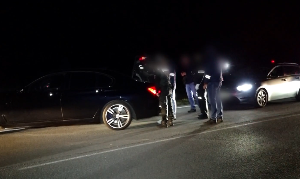 Vodič BMW jazdil pod vplyvom drog a bez vodičského preukazu. V aute mal pervitín aj kokaín