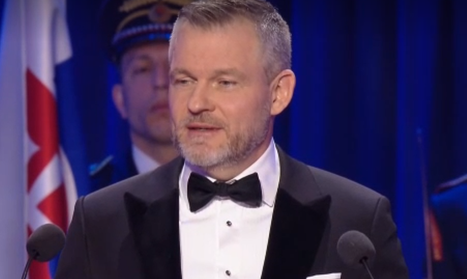 Prezident Pellegrini udeľuje štátne vyznamenania. Vyzval na zmenu atmosféry v spoločnosti