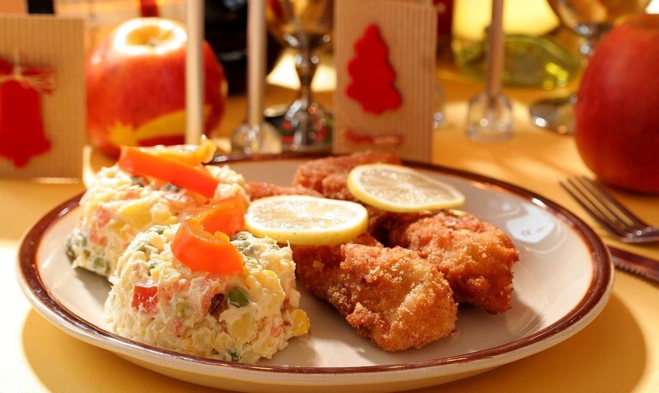 Pri zaseknutí rybej kosti v krku pomôže suchý chlieb či varený zemiak