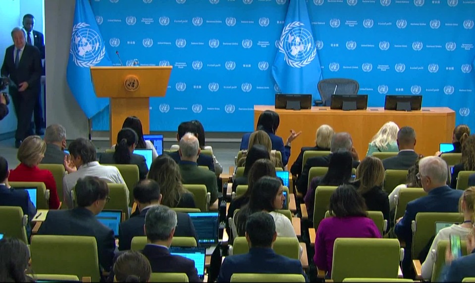 Ľudské práva sú celosvetovo ohrozené, právny štát nahrádza sila, vraví šéf OSN Guterres