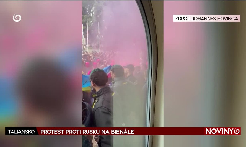 PROTEST PROTI RUSKU NA BIENÁLE