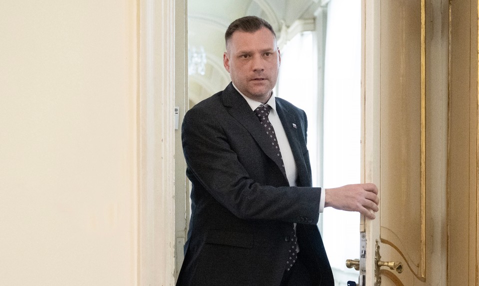 SNS zatiaľ Tarabu neprijme. Strana sprísnila pravidlá po skúsenosti s Huliakom