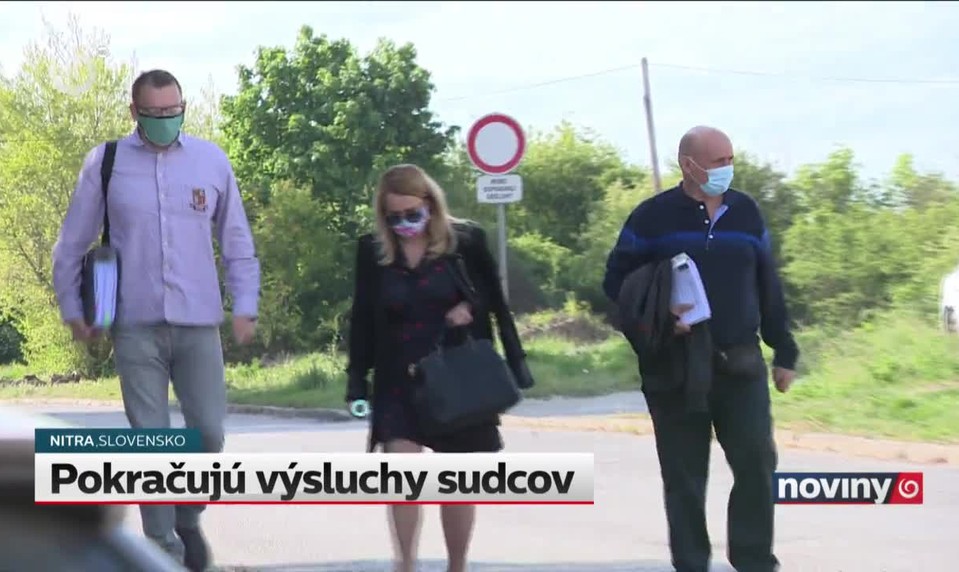 Pokračujú výsluchy sudcov