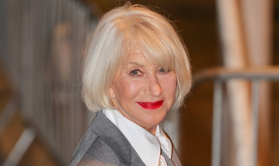 Herečka Helen Mirren v 80-ke žiari ako nikdy: V spoločnosti zatienila aj oveľa mladšie ženy!