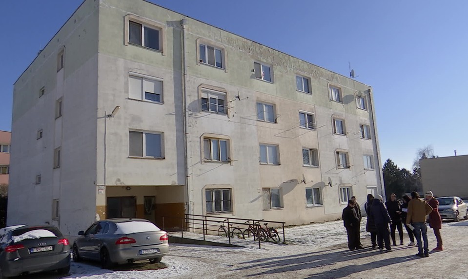 Dvadsiatim rodinám hrozí vysťahovanie zo sociálnych bytov. Galanta uplatňuje VZN o nájme bytov