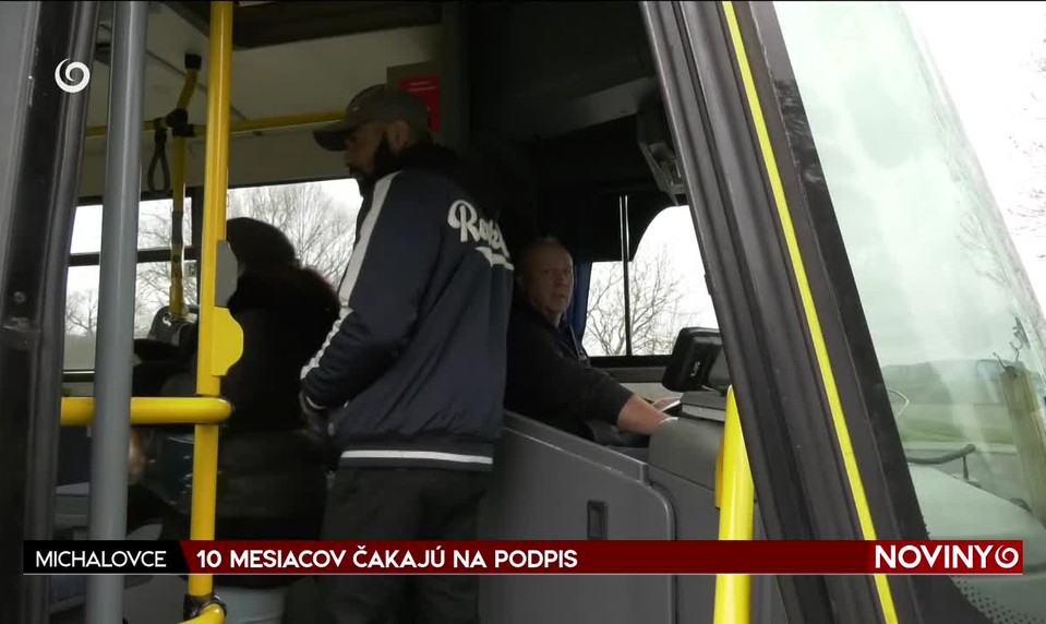 10 MESIACOV ČAKAJÚ NA PODPIS