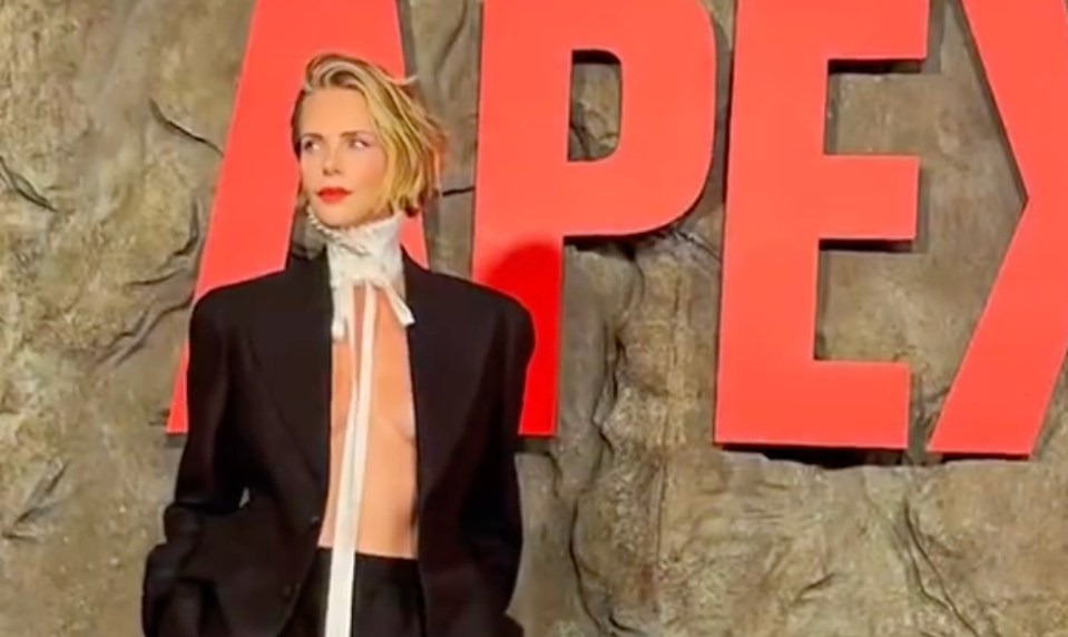 Slávna herečka oslávila 50 a ukázala sa ako nikdy! Najsexi znamienko na najsexi mieste!