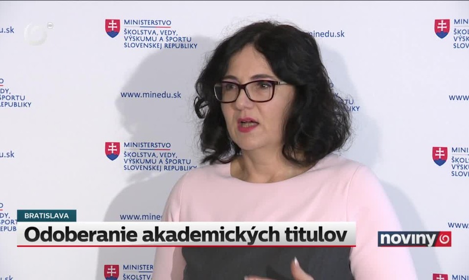 Odoberanie akademických titulov