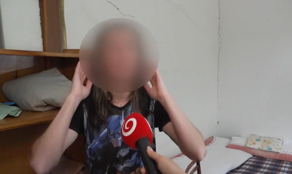 Po prepustení z psychiatrie nemala kam ísť. Obec sa ujala ženy, o ktorú nikto nejavil záujem
