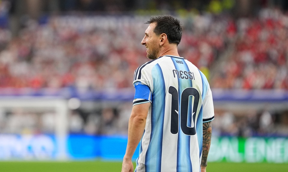 Futbalový kúzelník udrel aj druhýkrát. MESSI strelil Rakúšanom oba góly