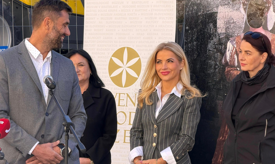 Tlačová beseda: Obnova architektúry hradu Modrý Kameň pokračuje podľa harmonogramu