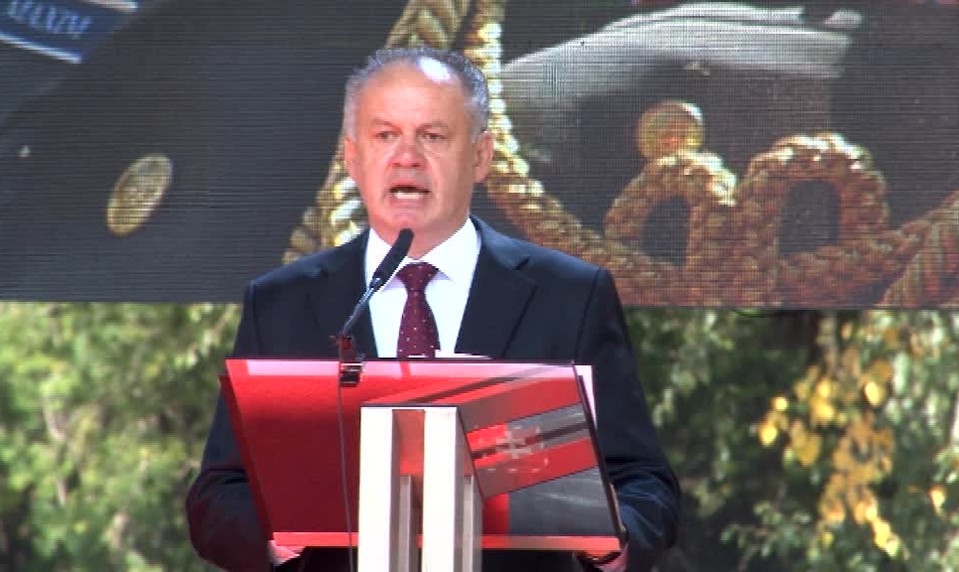 Kiska, Fico aj Danko vyzvali na porážku Kotlebu a boj proti fašizmu