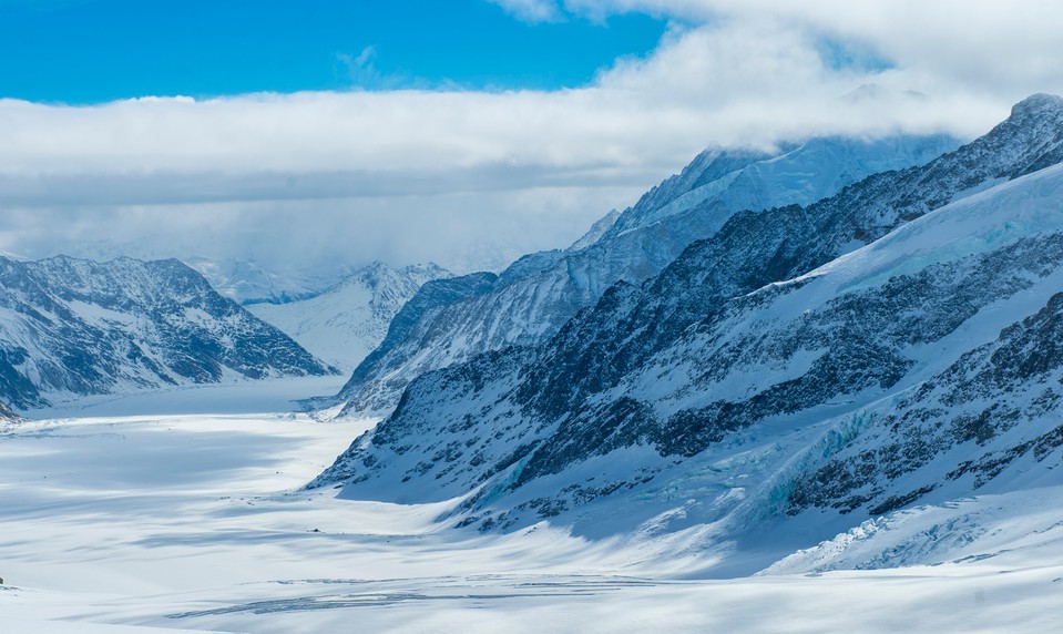 Tragédia v Alpách: Po páde dvoch lavín zahynulo najmenej päť ľudí