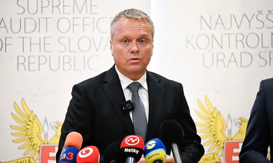 Šéf NKÚ Andrassy: Každý Slovák dlhuje za štát 16 700 eur