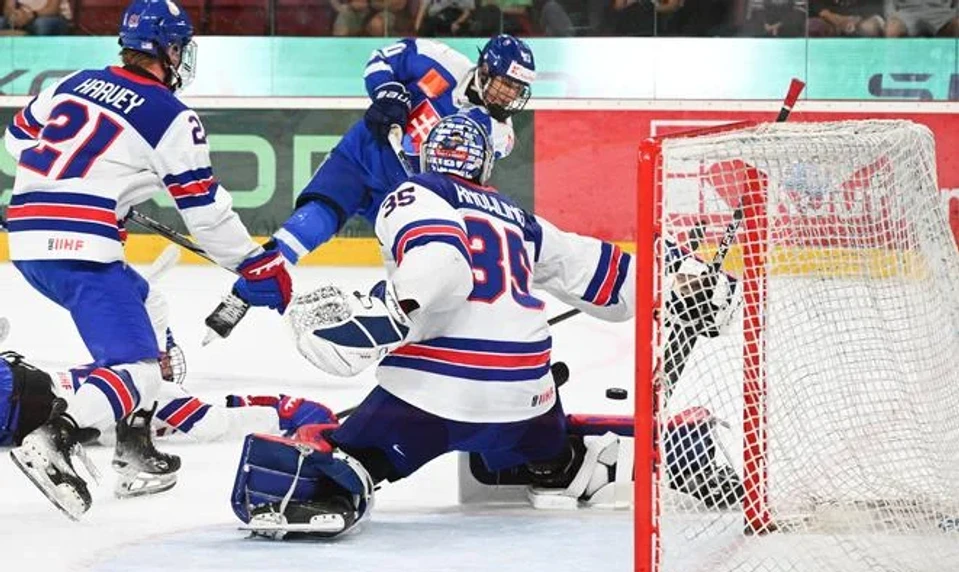 Slovenská osemnástka v generálke na Hlinka Gretzky Cup podľahla USA