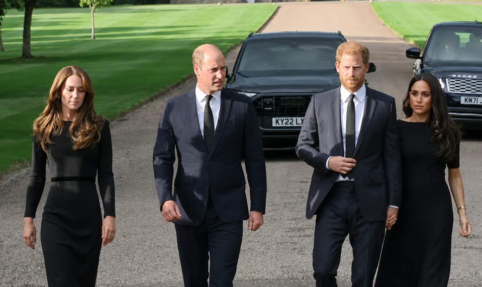 Veľký návrat Sussexovcov: Kráľ urobil prvý krok, TÁTO osoba stojí v ceste k zmiereniu!