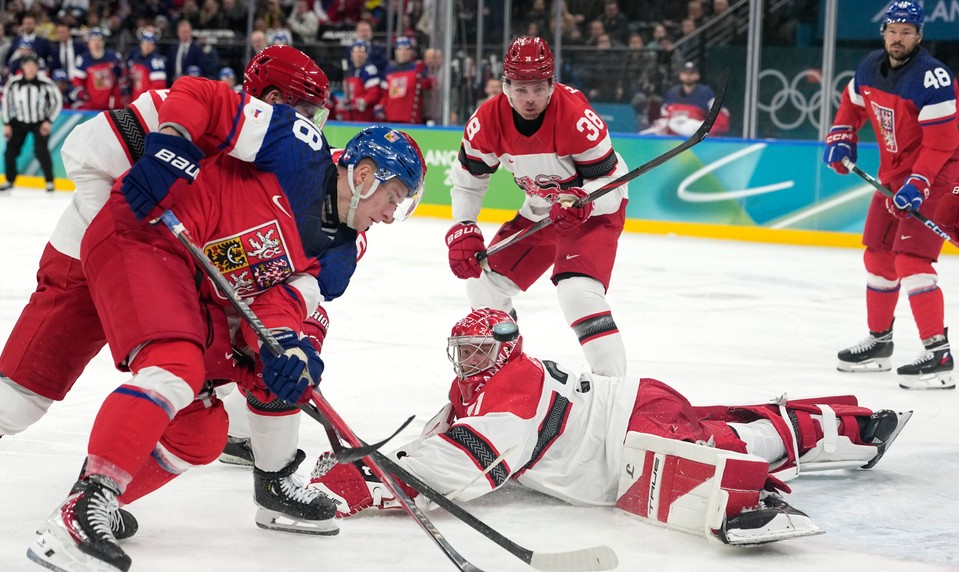 Česi sa strelecky zobudili, ale Dáni prehrávajú iba o gól