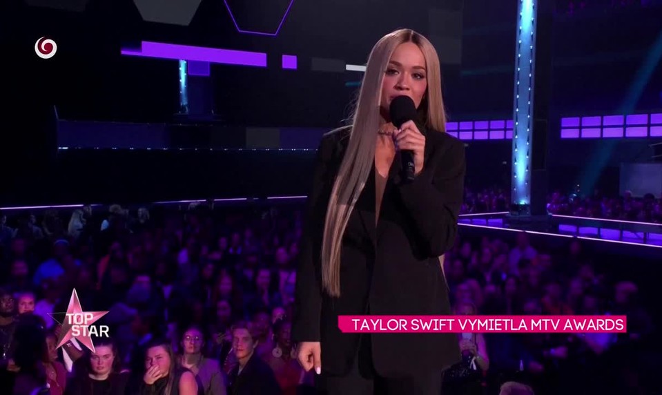 TAYLOR SWIFT VYMIETLA MTV AWARDS