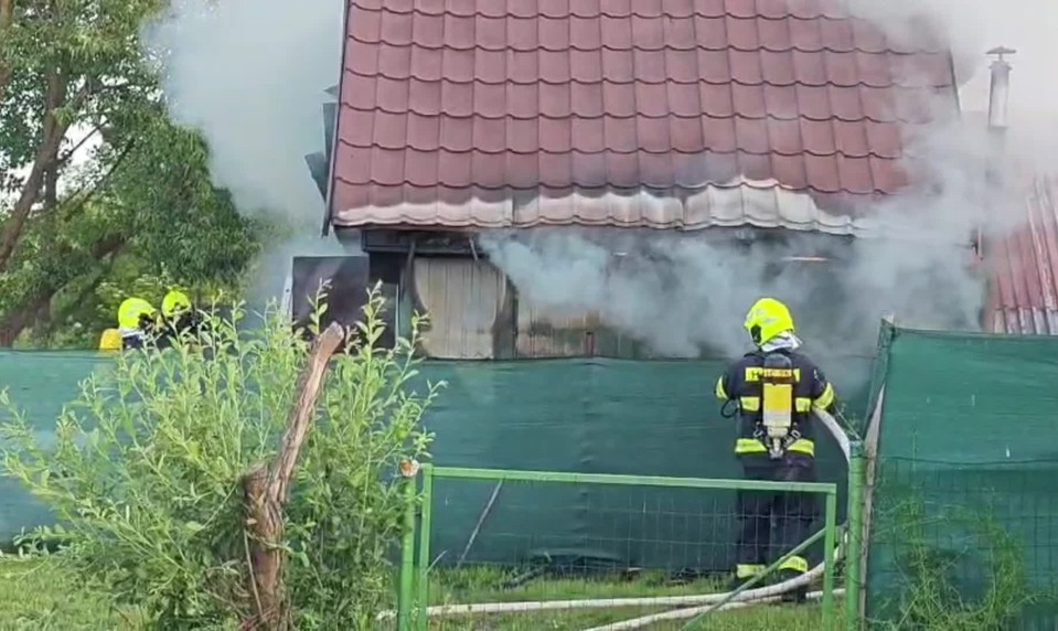 Tragický požiar pri štrkovisku: V chatke našli mŕtvu 18-ročnú ženu