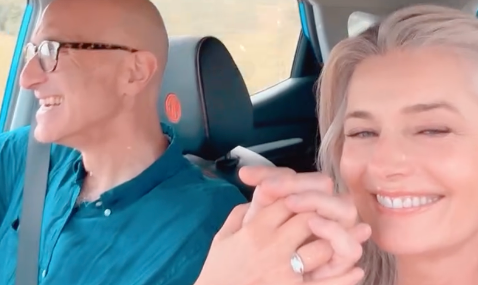 Najslávnejšia česká modelka ide pred oltár! Má po šesťdesiatke a vyzerá fantasticky!