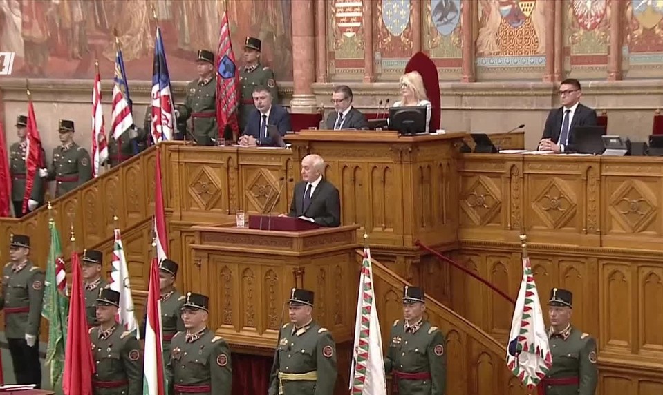 Štúdio 24: Nový maďarský prezident