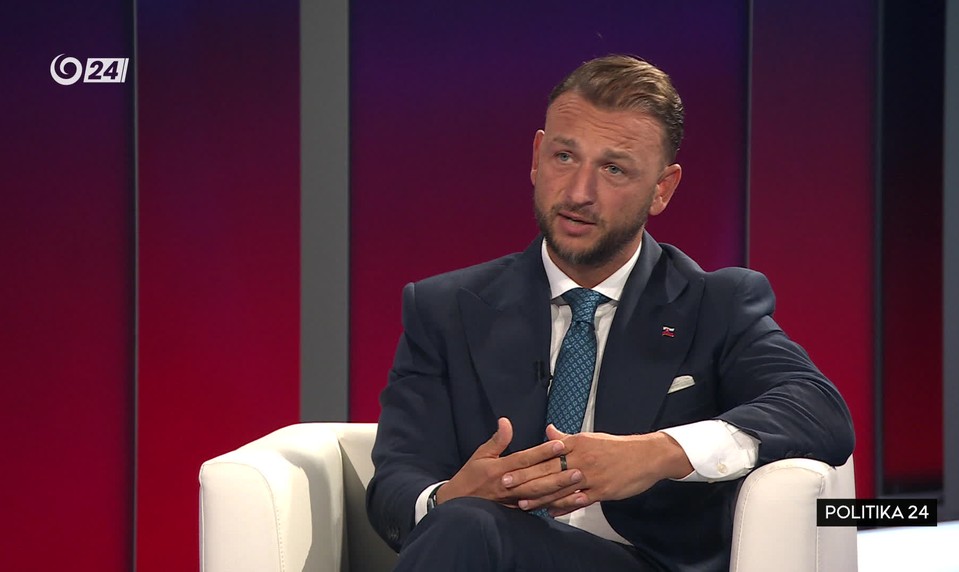 Šutaj Eštok v Politika 24: Mrzí ma, kde sa tá politika dostala