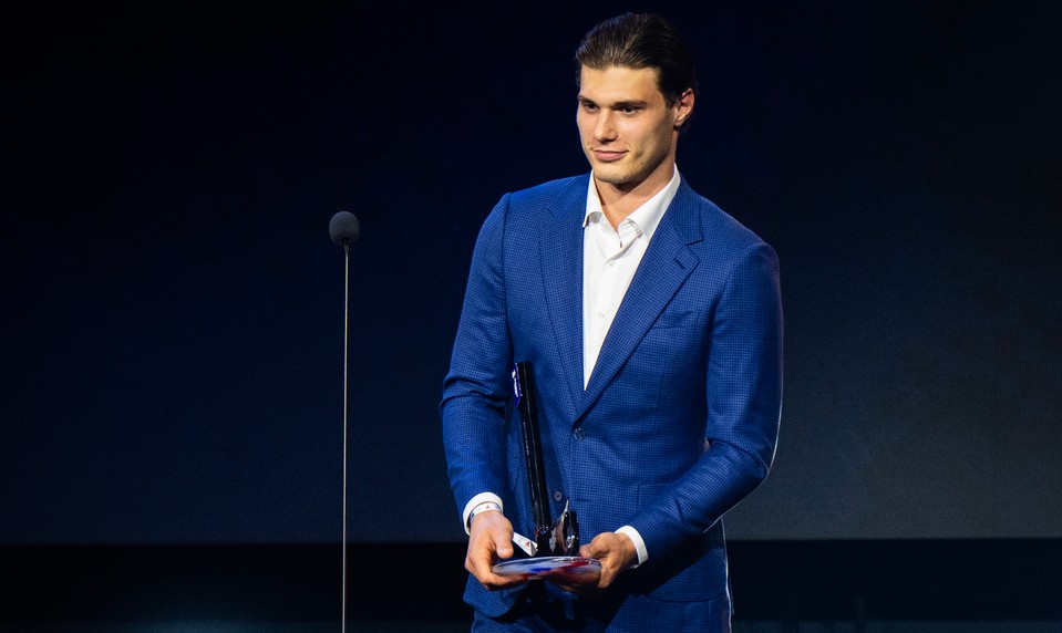 Hokejistom roka 2025 sa stal Slafkovský. Do Siene slávy sa dostali Chára a Siroťák