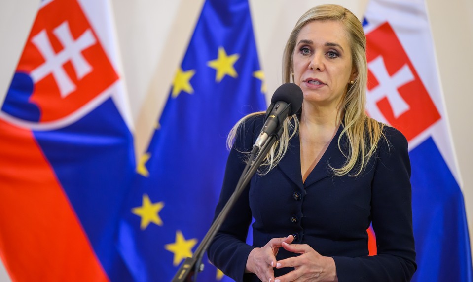 Vláda ruší dvojité ceny palív pre cudzincov. Končia sa aj obmedzenia pri tankovaní