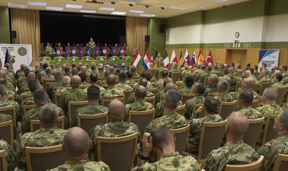 Slovenský generálmajor po štyroch rokoch končí v NATO. Stredoeurópskej divízii velí Maďarsko