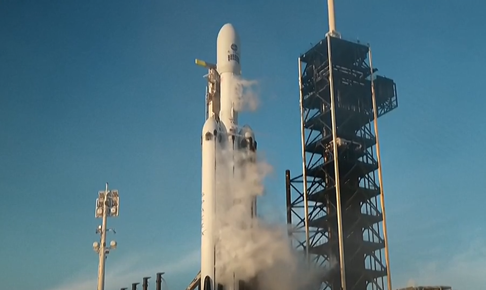 Prielom vo výskume vesmíru: Raketa SpaceX úspešne vyniesla do kozmu Romanovej teleskop