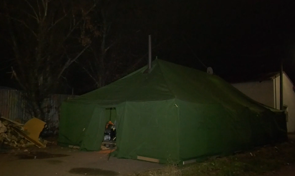 V Michalovciach opäť otvorili vykurovaný stan pre ľudí bez domova