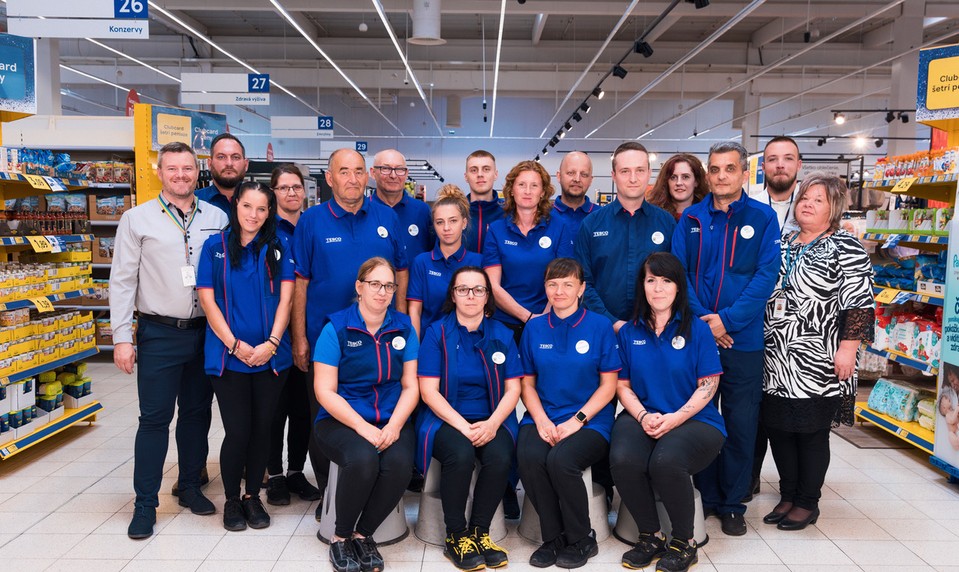 Tesco podporuje spravodlivé odmeňovanie mužov a žien a dosiahlo výrazný pokrok pri vyrovnávaní rodového rozdielu