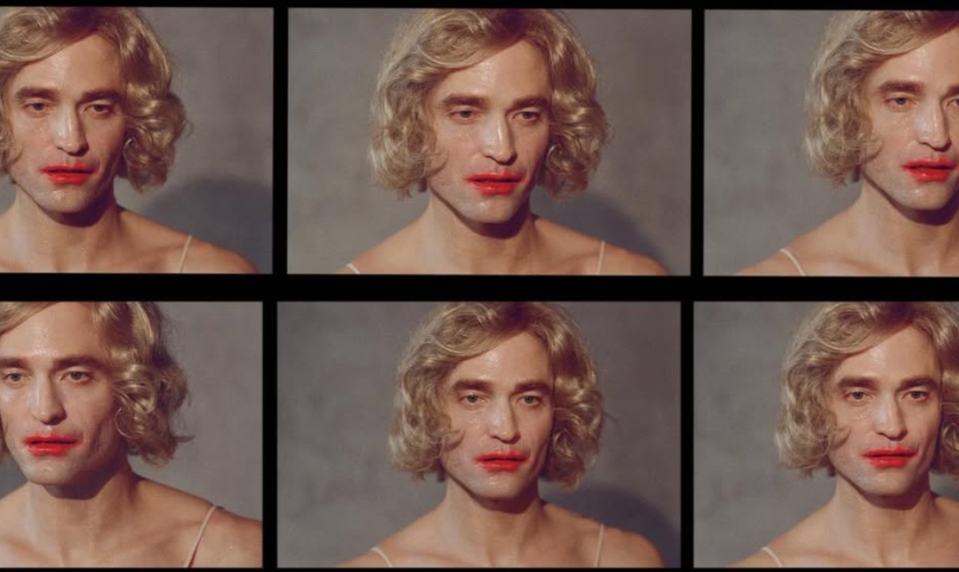 V ženskom oblečení a s blond parochňou: Známeho herca by ste takto nespoznali!